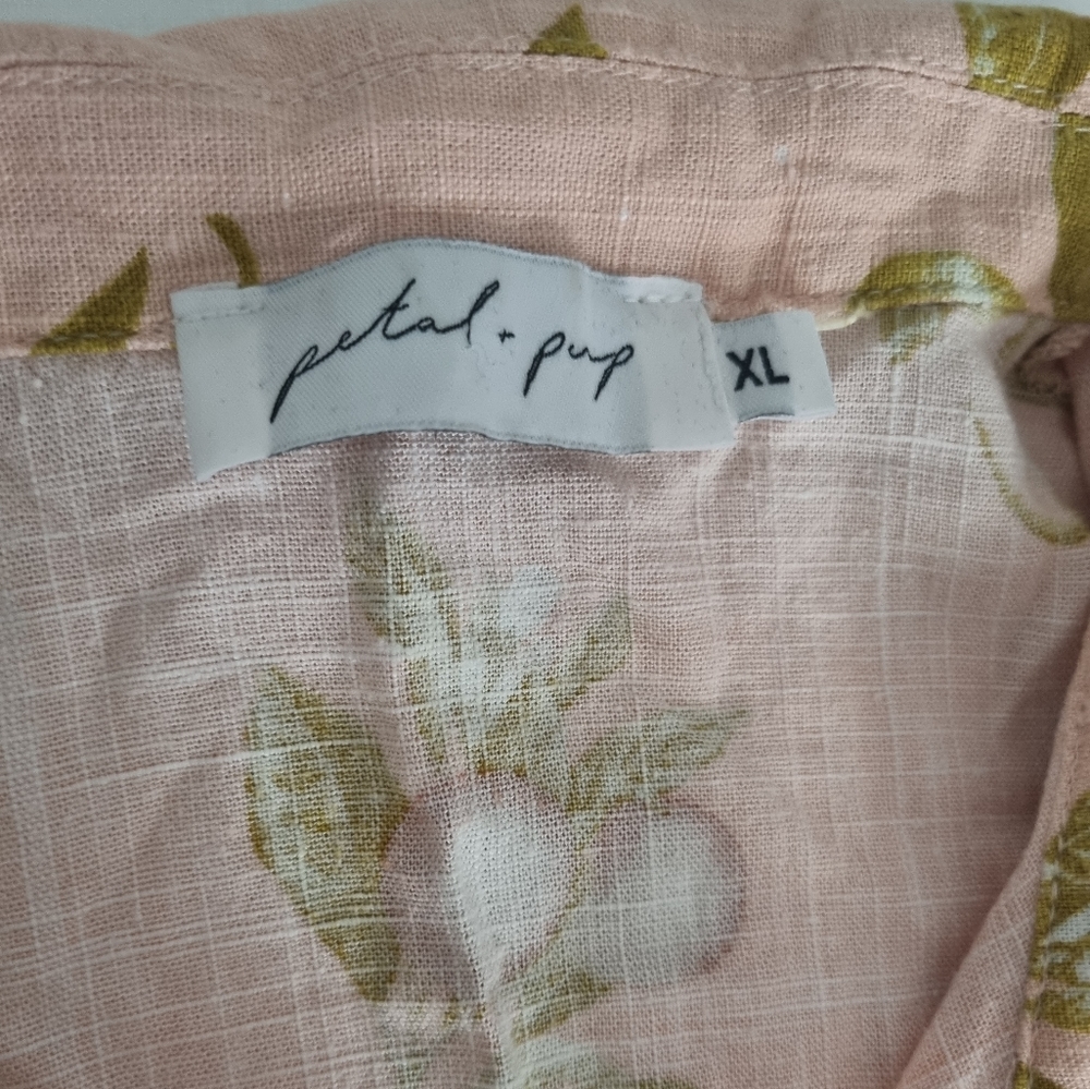 Petal & Pup Cecily Short Sleeve Button Down Top - Picture 4 of 8